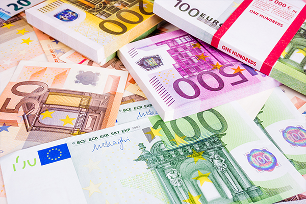 Geld. Ter illustratie van het CCV-dossier Fraude.