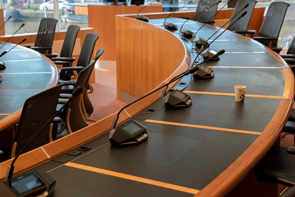 Raadszaal. Illustratie bij CCV-nieuwsbericht.