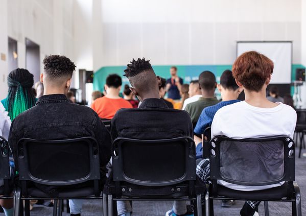 Klas met studenten - illustratie bij nieuwsartikel van het CCV.